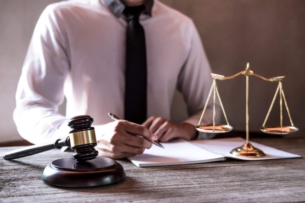 Comment bénéficier des services d'un avocat en dommages corporels à Lille ?