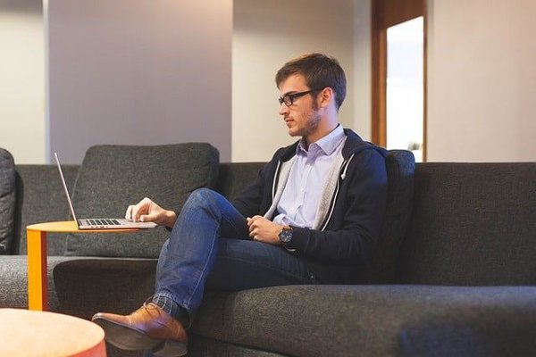 Statuts freelance : choisir le bon statut en fonction de son activité et de ses objectifs